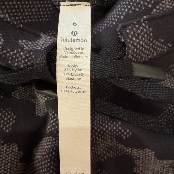 Lululemon Ready to Rulu Cropped Camo Jogger - Picture 5 of 5